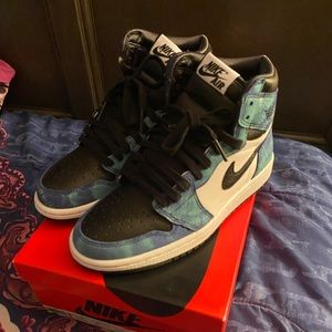 Women Air Jordan 1 “Tie Dye”